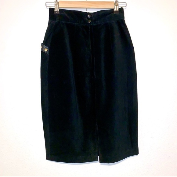 Danier Suede Mini Skirt Black and Gold Leather Size 4 - Picture 3 of 3